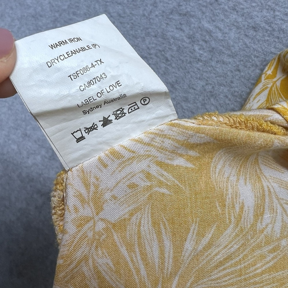 Label Of Love Babydoll Dress Yellow Floral‎ Hi Low Flutter Sleeve Size Med Flowy - Picture 14 of 14